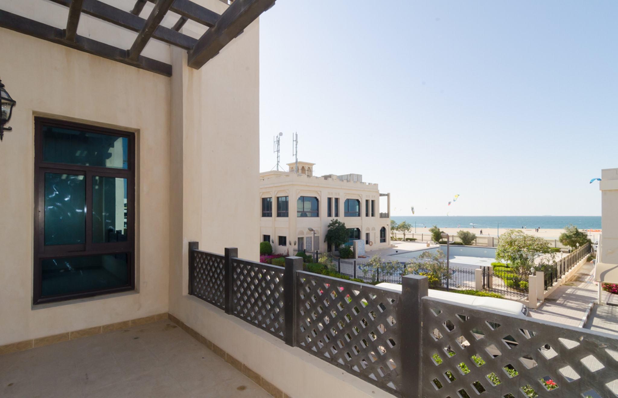 Roda Beach Resort Dubai Exterior photo