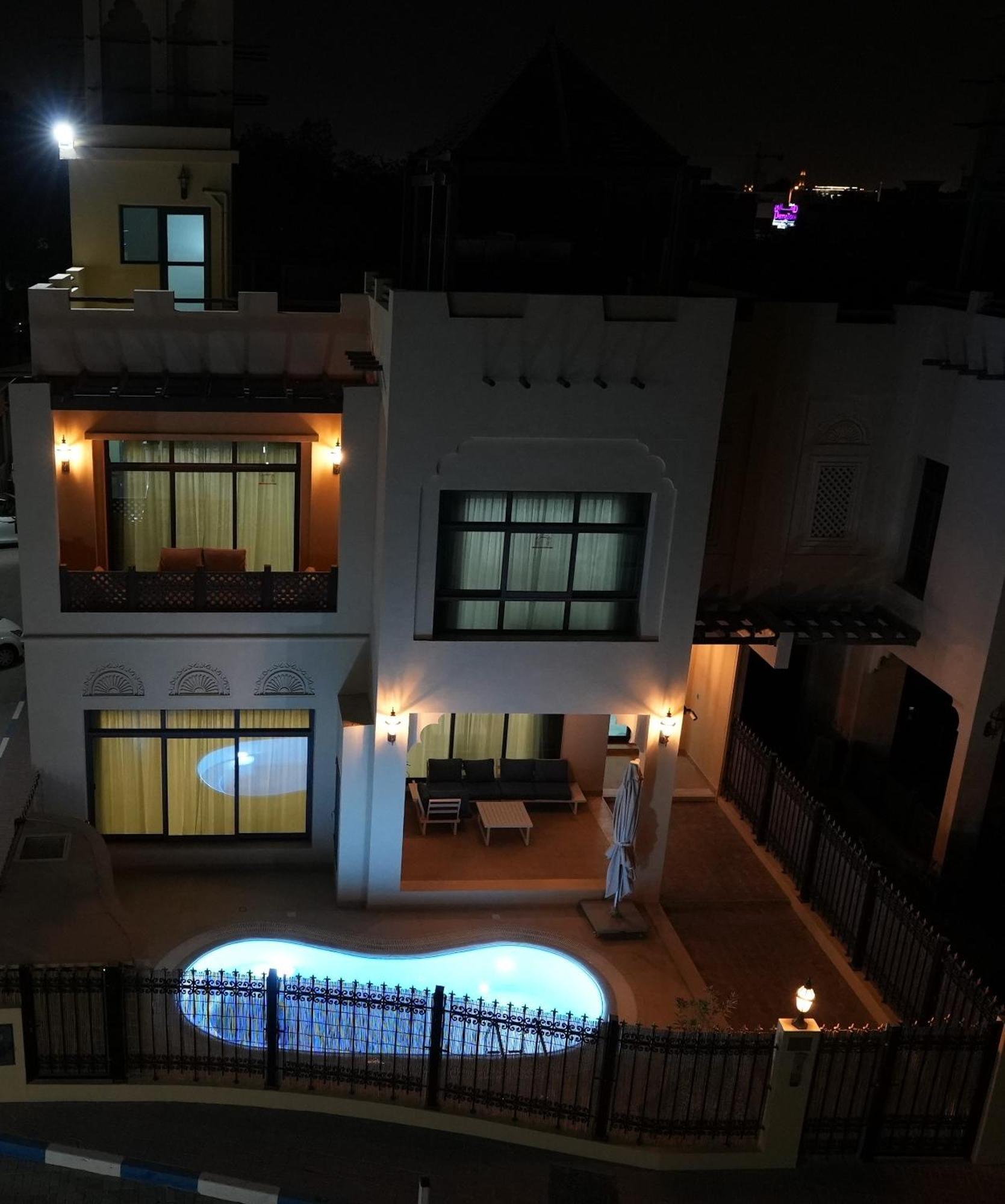 Roda Beach Resort Dubai Exterior photo