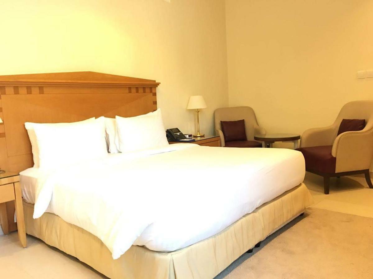 Roda Beach Resort Dubai Exterior photo